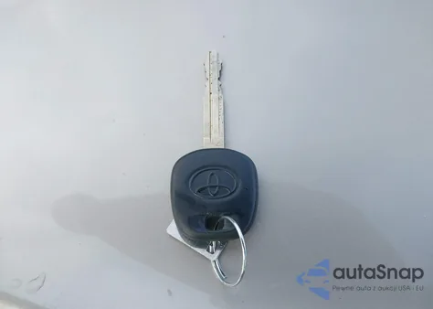 2004 Toyota Camry Xle V6 from USA, damaged, VIN JTDBF30K240157853